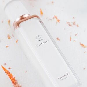 Eighth Day Cleansing Gel